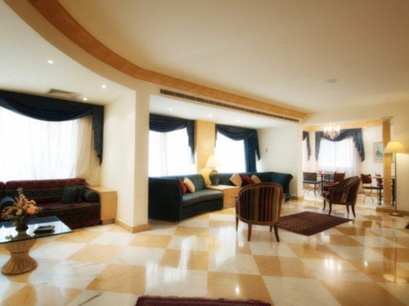 Rawche Universal Apartments Beirut Eksteriør billede