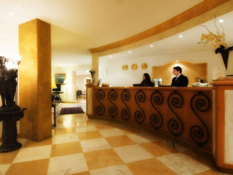 Rawche Universal Apartments Beirut Eksteriør billede